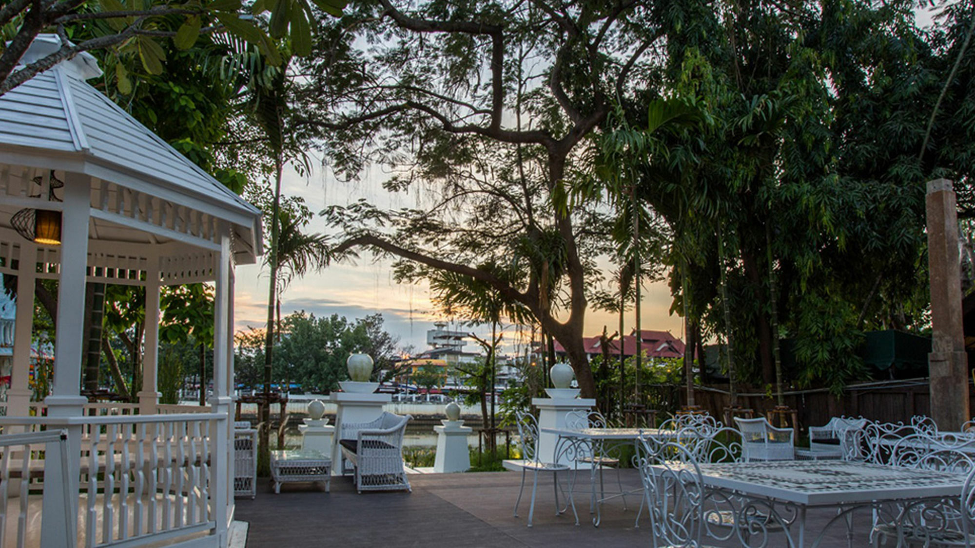 B2 Riverside Colonial Hotel Chiang Mai Zewnętrze zdjęcie